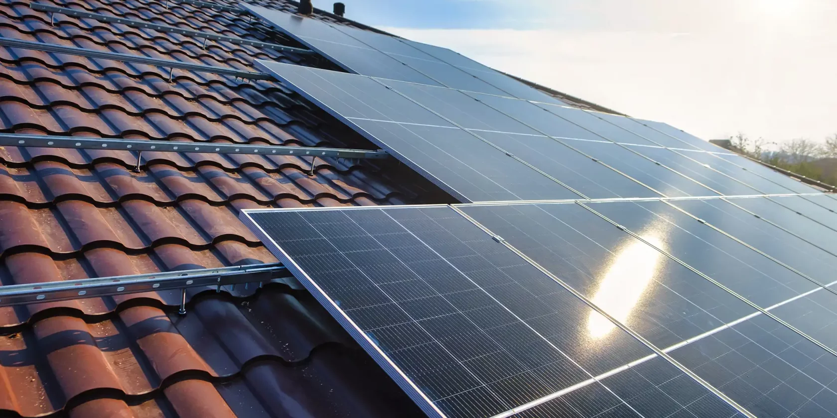Solarpaneele auf dem Dach